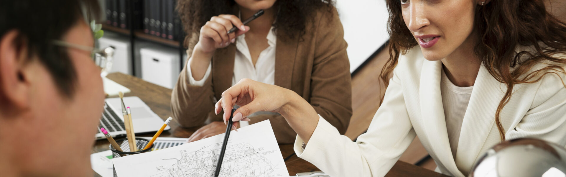 Understanding Your Rights How an Employment Lawyer Can Help You Navigate Workplace Issues